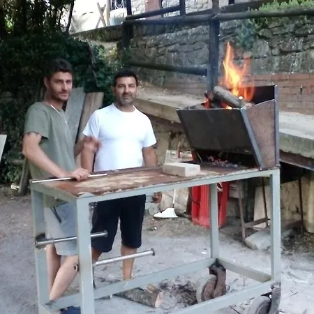 Kamp alanı Ca'del Grillo Castel del Rio